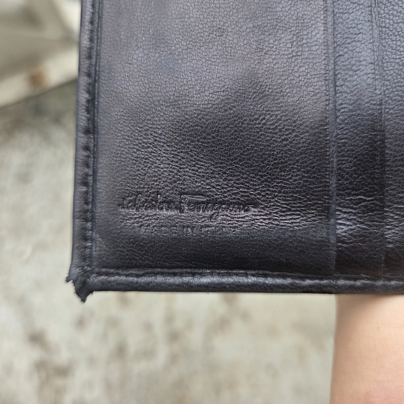 Salvatore Ferragamo Black Leather Wallet - Picture 5 of 5
